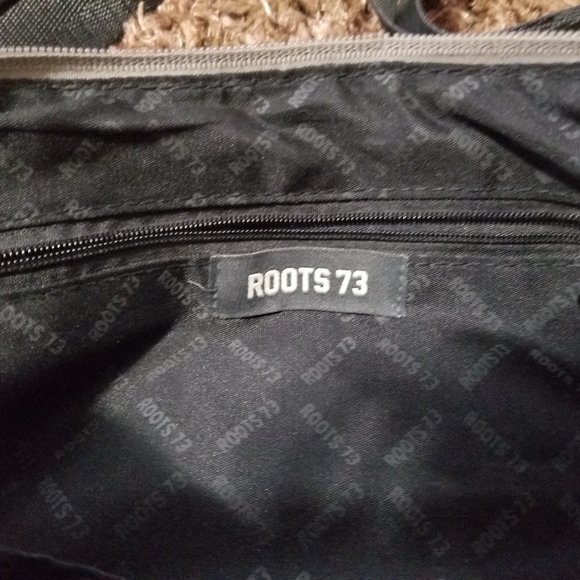 Roots silver gray nylon crossbody bag - Picture 3 of 6